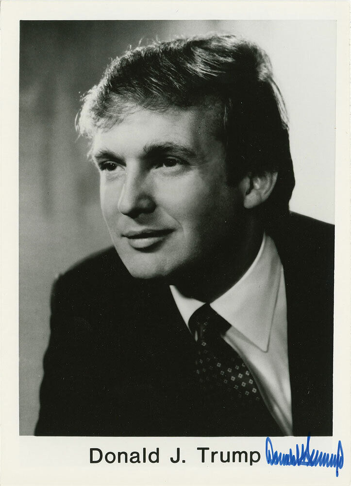 DONALD TRUMP Signed Photo Poster paintinggraph - former US President (45th) - preprint