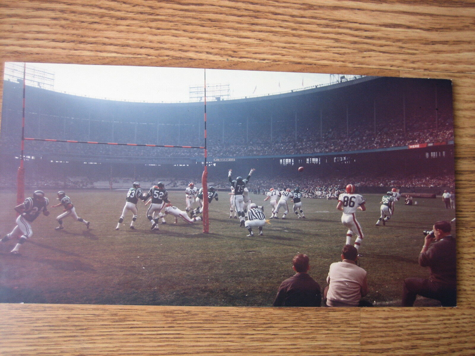 Arthur Rickerby Press Original Photo Poster painting 7 x 13 1/2 Game Action Eagles at Browns