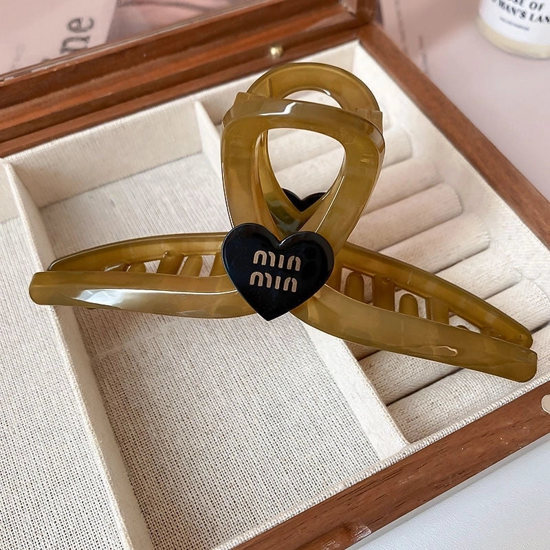 Women’s Casual Streetwear Heart Shape Arylic Handmade Hair Claws