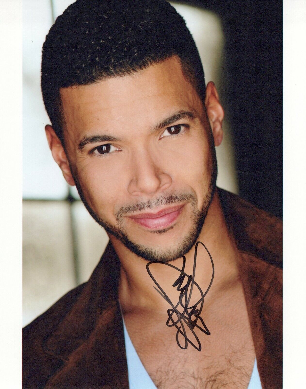 Wilson Cruz head shot autographed Photo Poster painting signed 8x10 #1