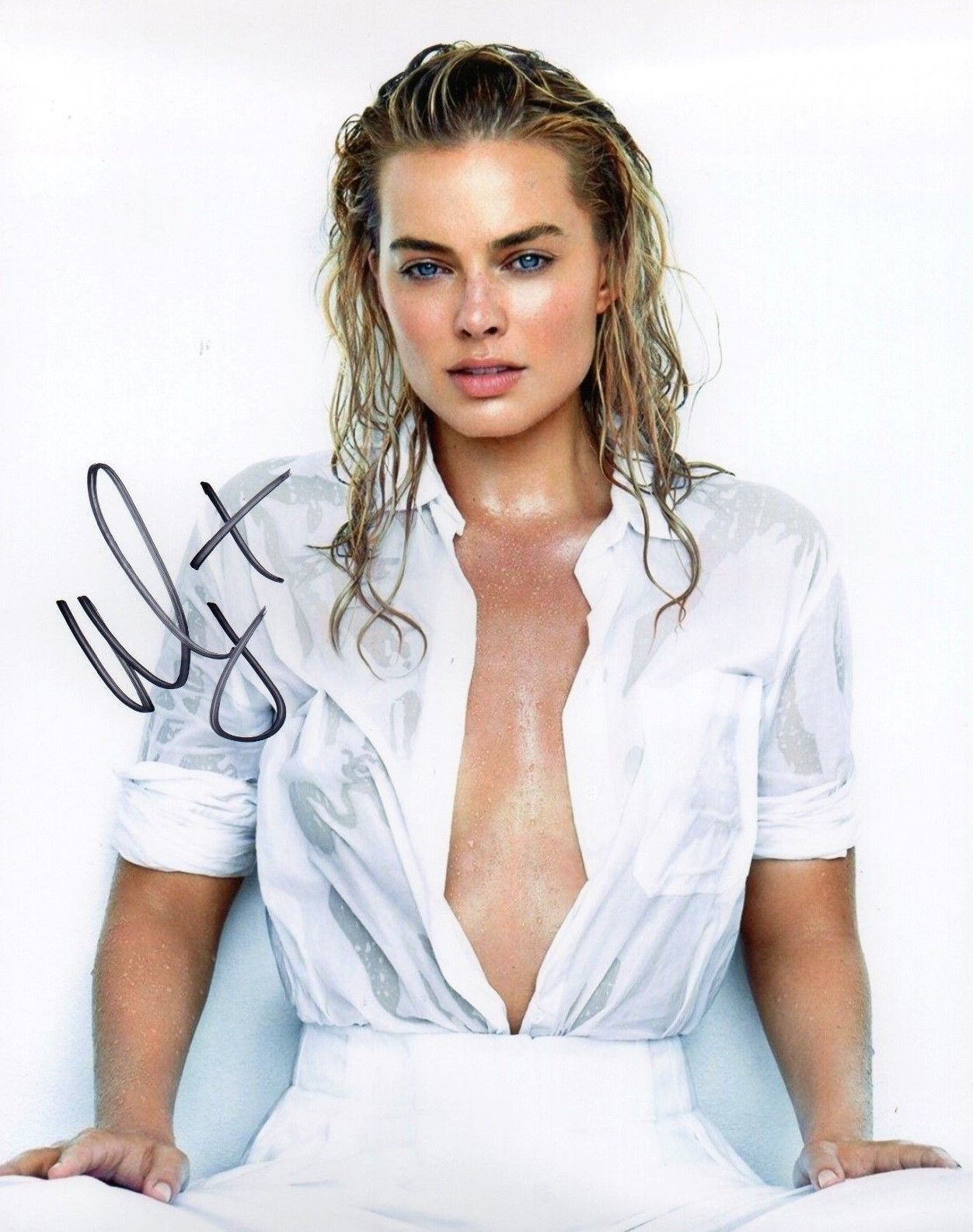 MARGOT ROBBIE AUTOGRAPHED SIGNED A4 PP POSTER Photo Poster painting PRINT 24