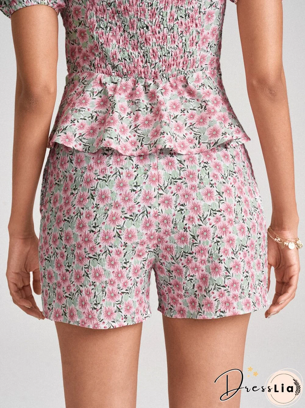 Random Allover Floral Print Pocket Shorts For Women