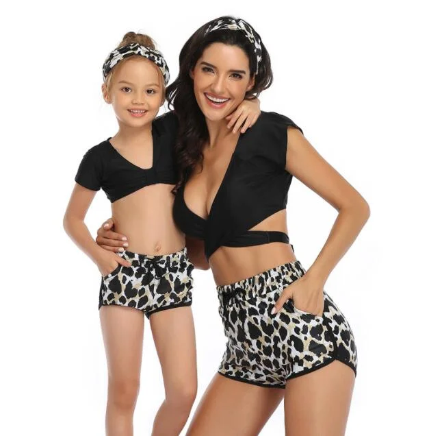 2020 New Mother And Daughter Swimsuit Mommy And Me Swimwear Bikini Family Matching Clothes Outfits Look Mom Baby Dress Clothing