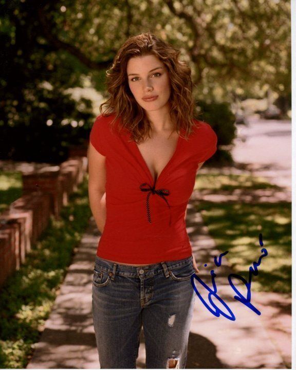 JESSICA PARE Signed Autographed Photo Poster painting