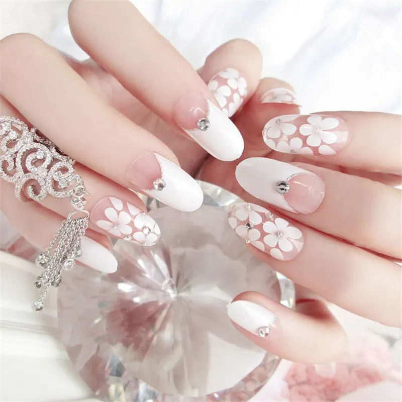 24pcs/Set Japanese White Flower Transparent Oval False Nails Long Full Artificial Nails with Diamond Fake Nail Art Tips-Nail Inspo