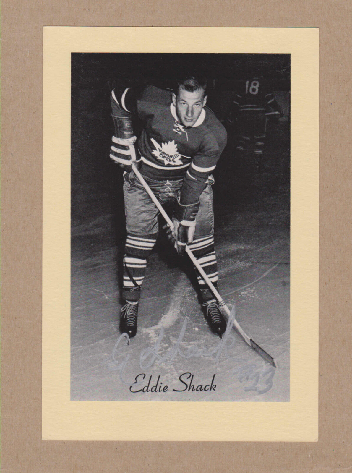 Eddie Shack (DEC) signed 1944-63 Beehive Photo Poster painting-Toronto Maple Leafs