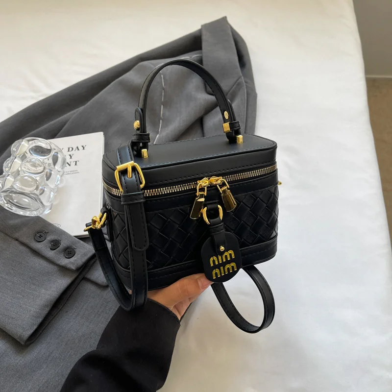 Pongl Pongl Fashion Handbag Women Winter 2024 New Texture Small Bucket Bag One Shoulder Cross-Body Bag