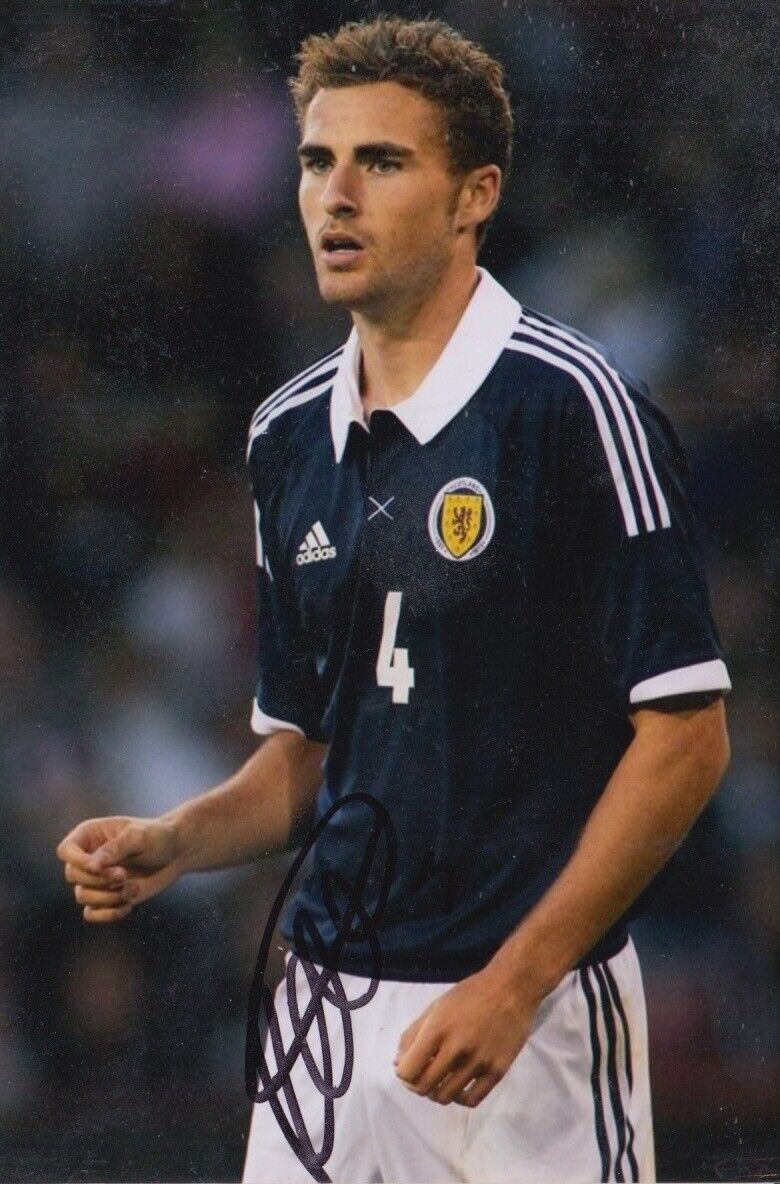 CLARK ROBERTSON HAND SIGNED 6X4 Photo Poster painting SCOTLAND FOOTBALL AUTOGRAPH