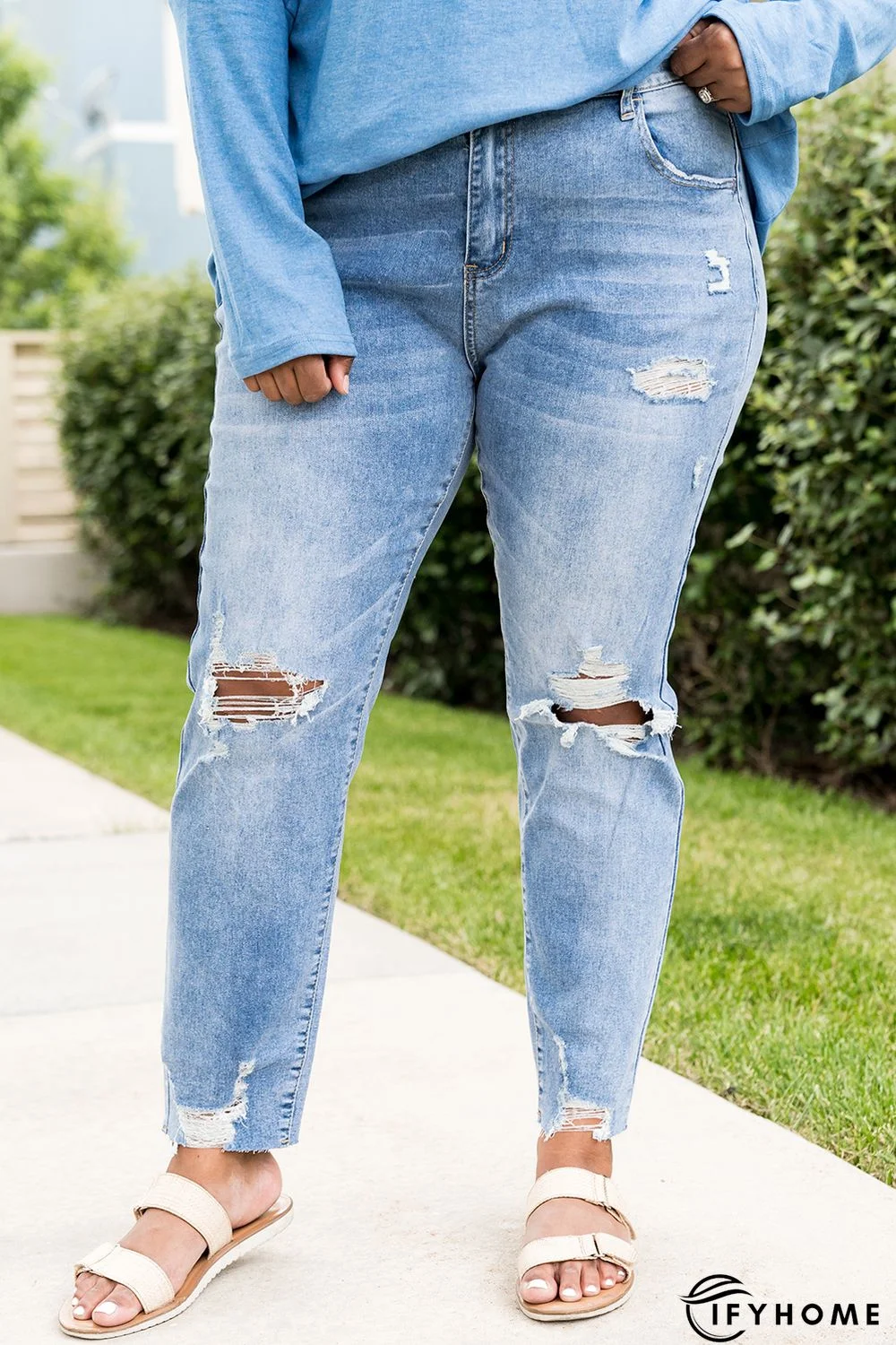 Sky Blue Distressed Holes Frayed Hem Plus Size Jeans | IFYHOME