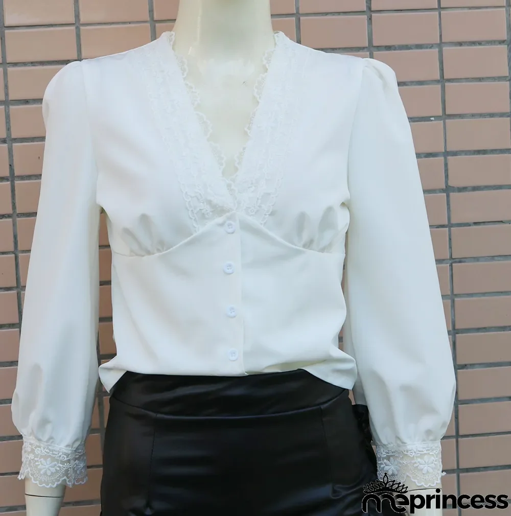 Autumn White Lace Sexy V-Neck Crop Top