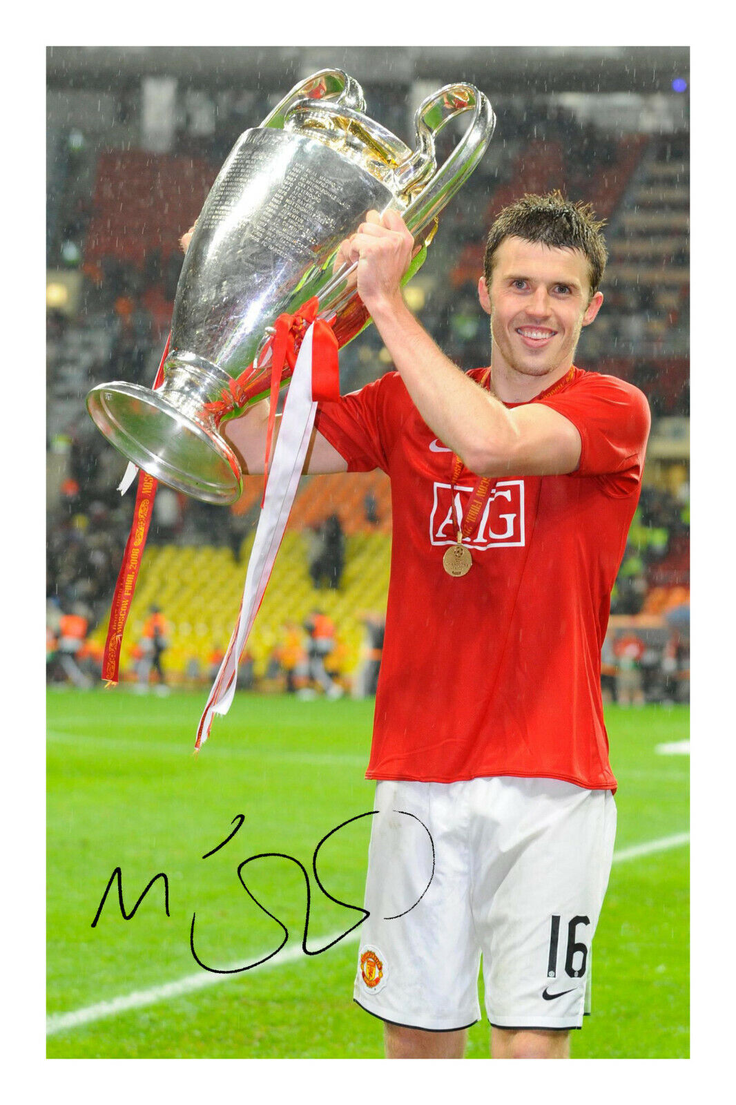 Michael Carrick 2008 Champions League Signed A4 Autograph Photo Poster painting Print Man Utd