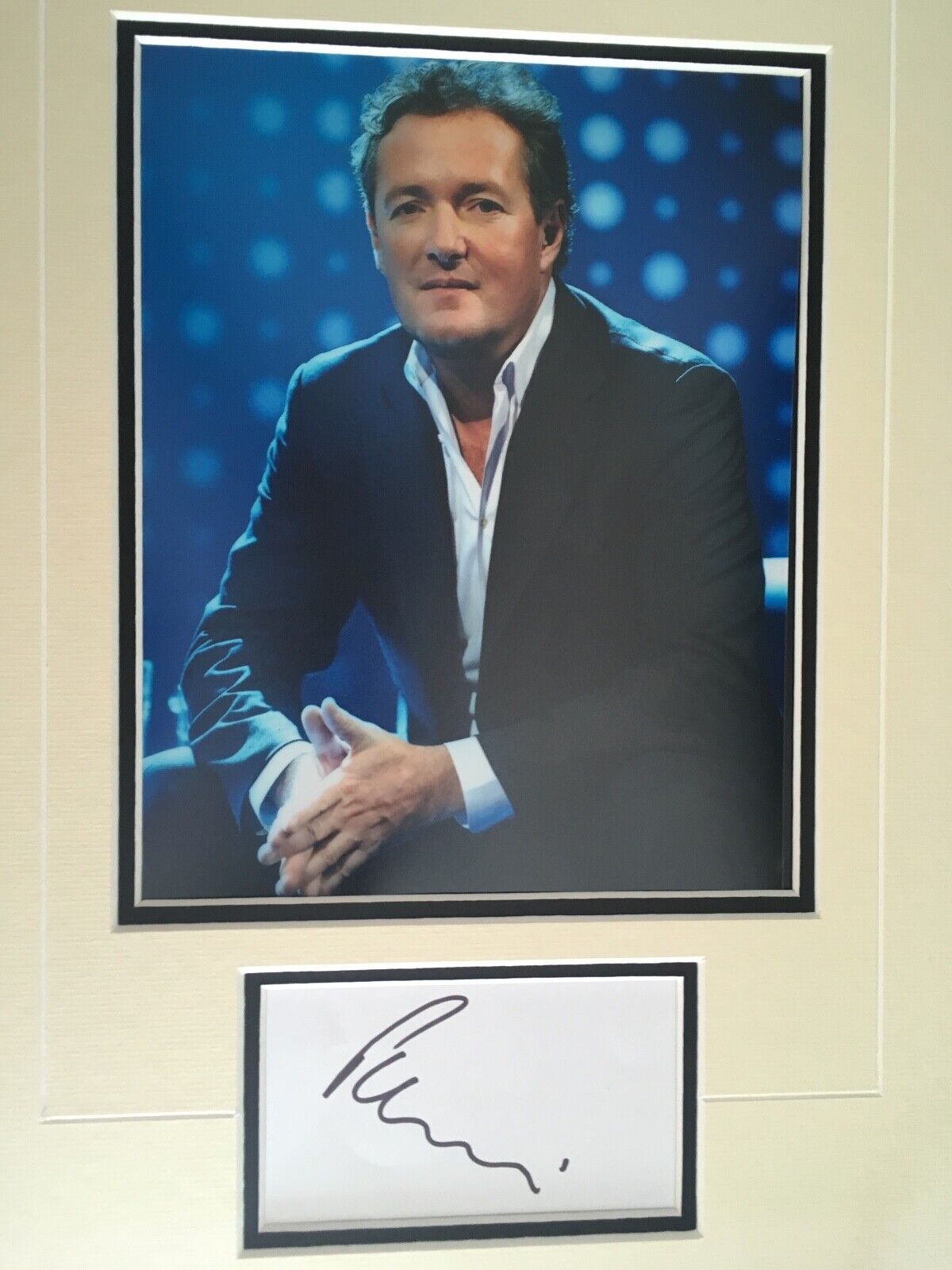 PIERS MORGAN - POPULAR CHAT SHOW HOST - EXCELLENT SIGNED Photo Poster painting DISPLAY