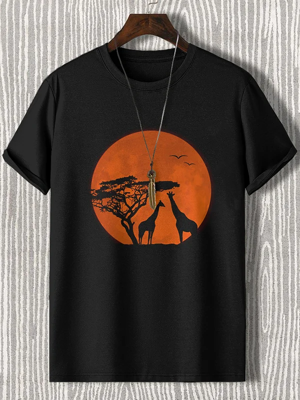 Men's African Background Giraffes Graphic Print T-Shirt