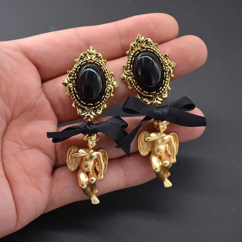 Cupid 's arrow earrings