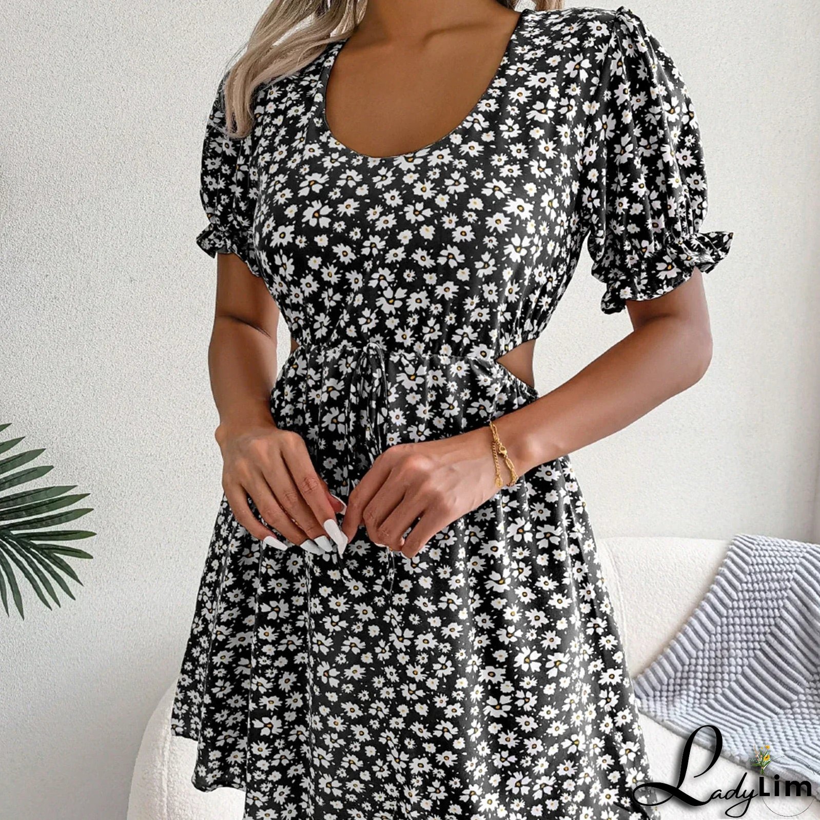 Effortless and airy Dress