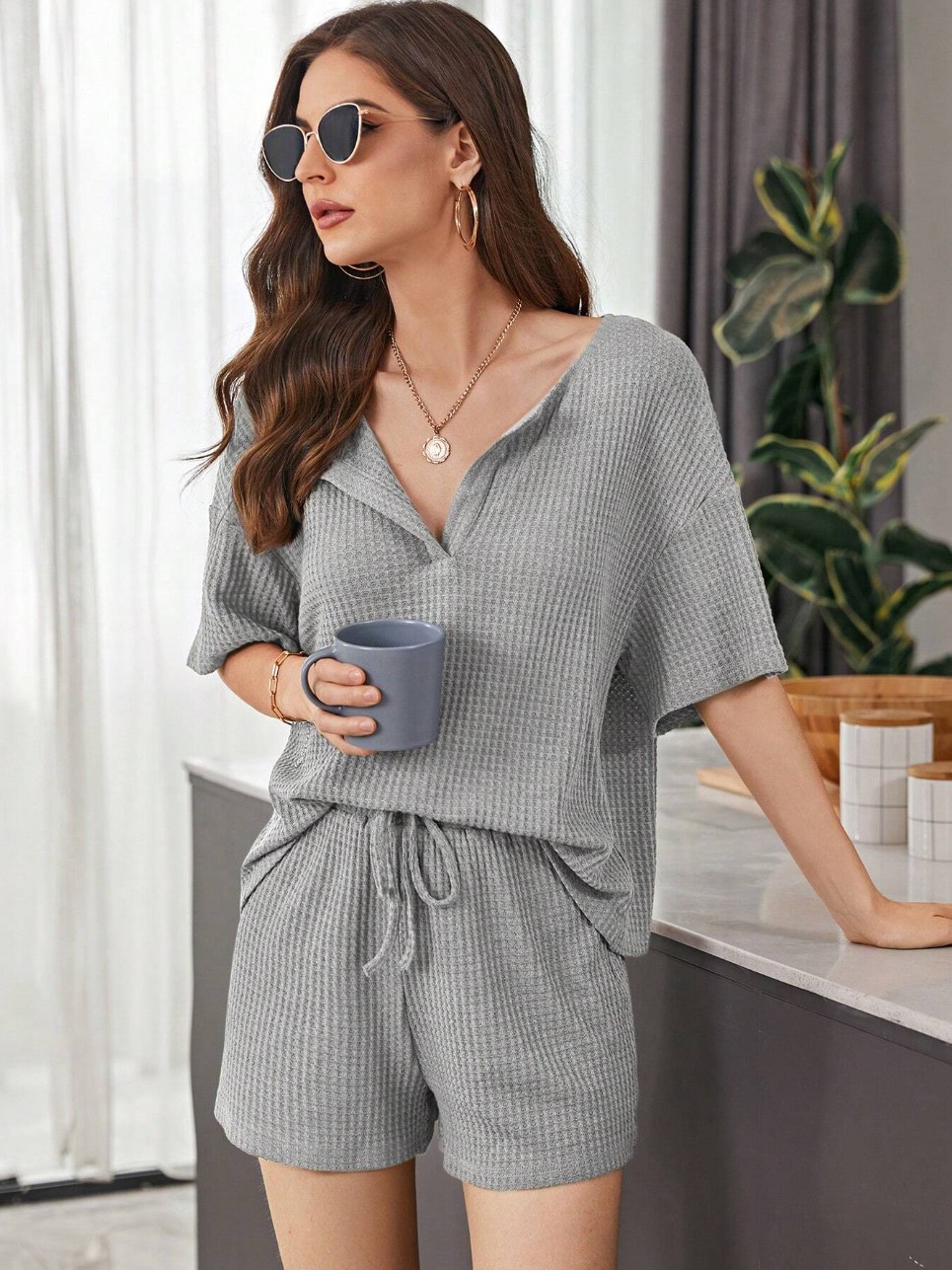 Standawon Fashion Shorts Two-piece Set 2025 Women's New Waffle Solid Color Deep V-neck Half-sleeved Drawstring Shorts Casual Suit Clothing