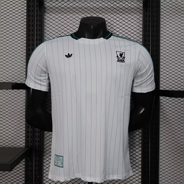 2025-26 Liverpool Casual White - Player Edition