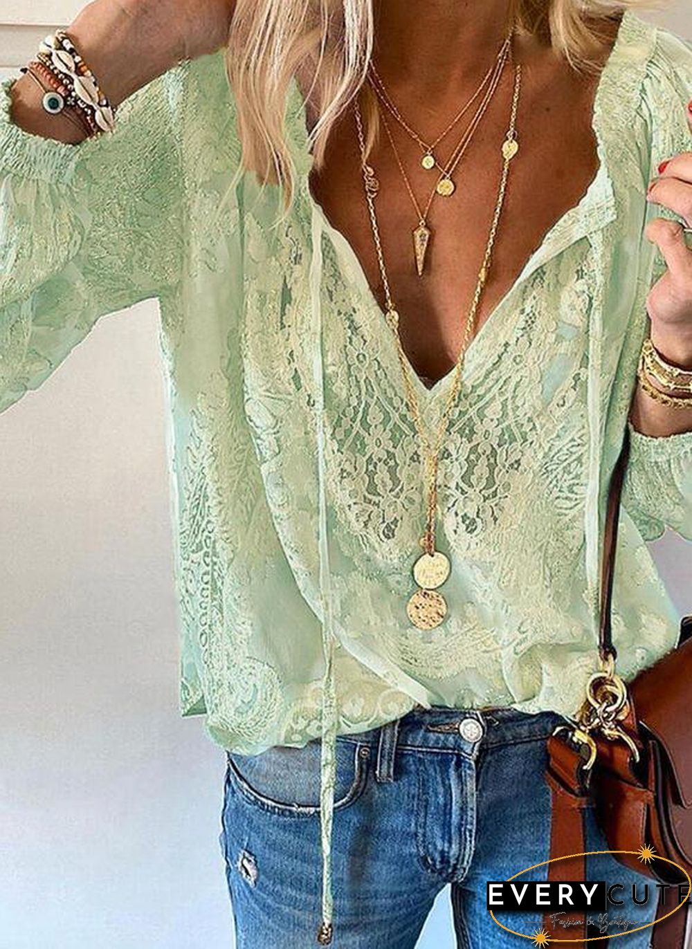 V Neck Lace Pullover Top