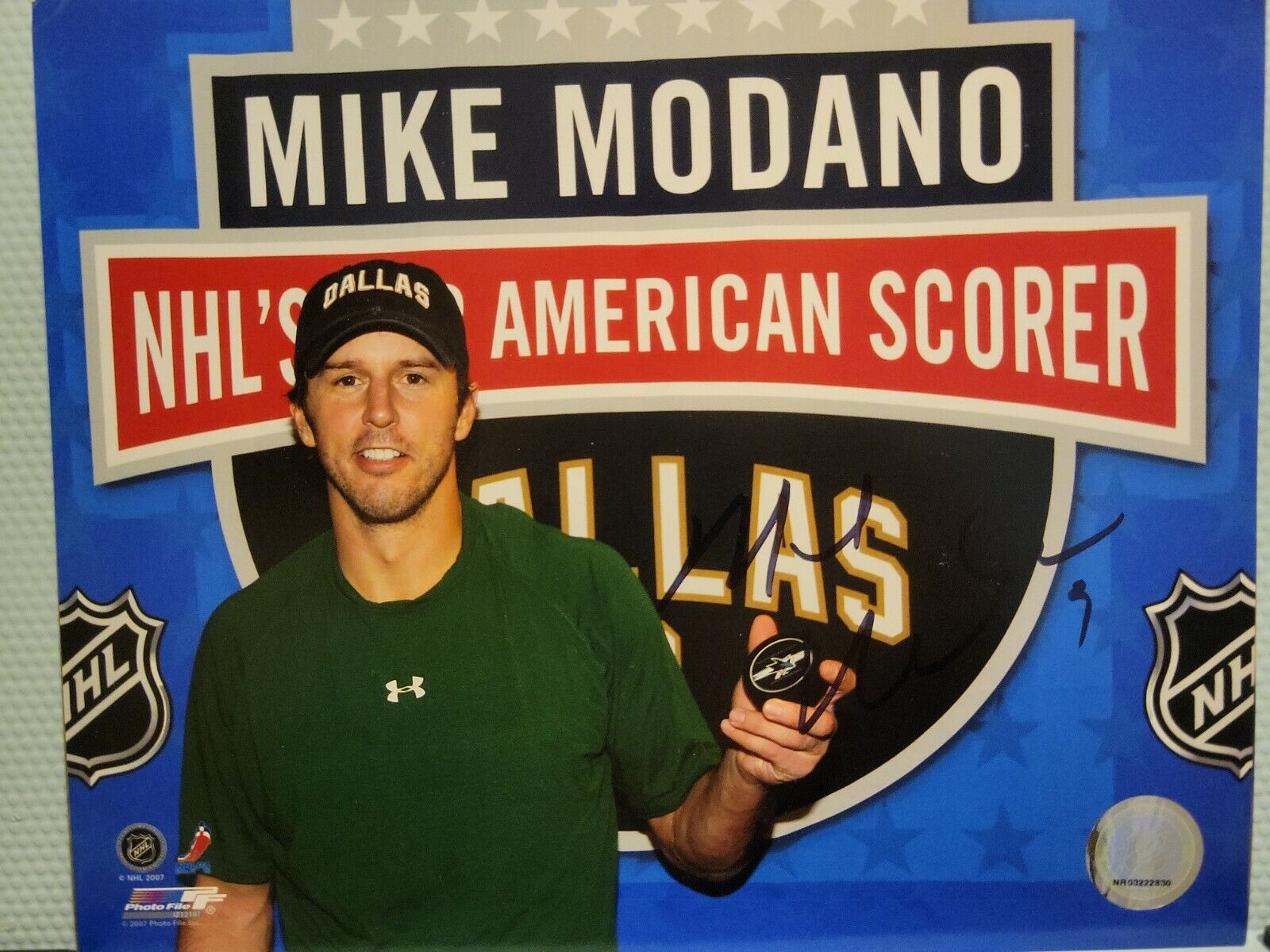 Mike Modano Signed Autographed 8x10 Dallas Stars