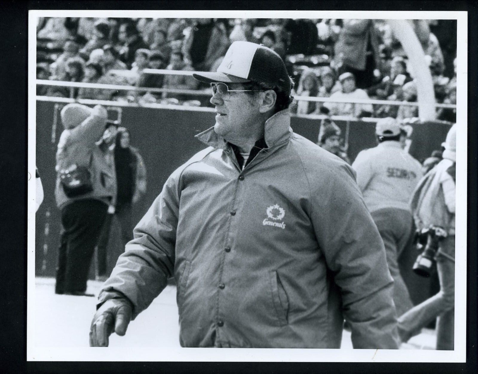 New Jersey Generals coach Walt Michaels 1984 Press Original Photo Poster painting by Bob Olen 1A