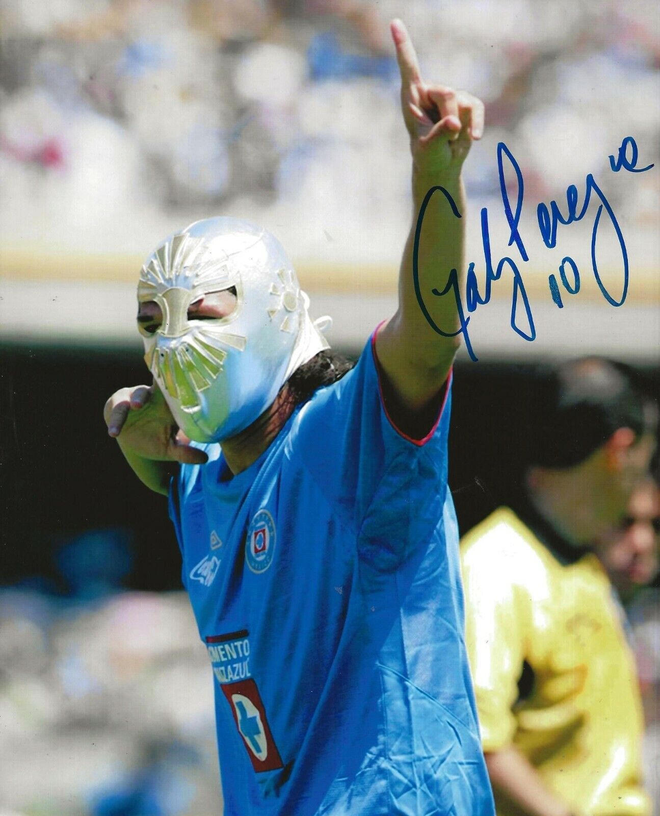 Gabriel Pereyra signed Cruz Azul Soccer 8x10 Photo Poster painting autographed 3