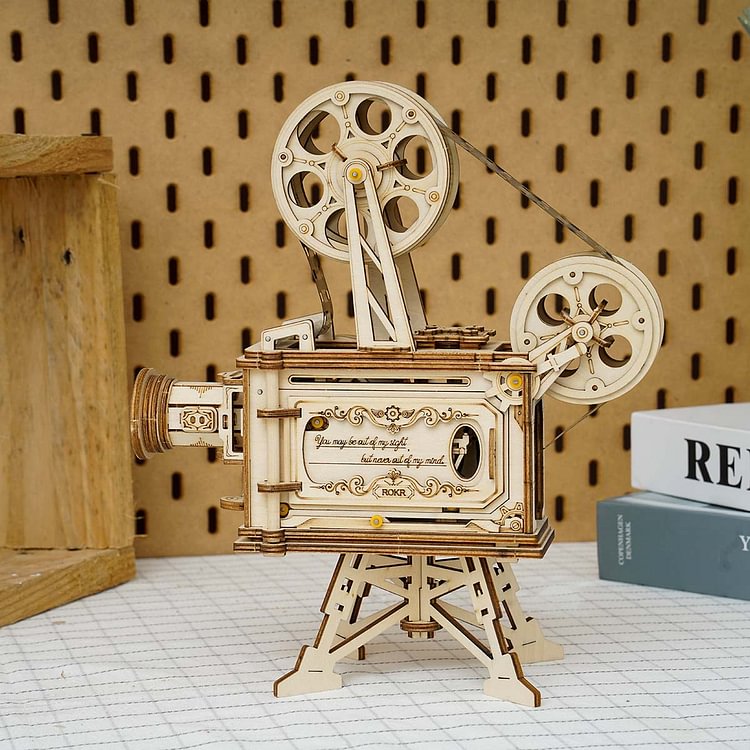 Rokr DIY Wooden Film Projecter Model Kits Assembly Mechanical 3D Vitascope Toy 