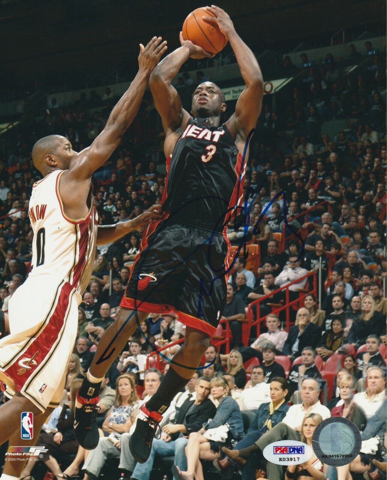 DWYANE WADE Signed Miami HEAT 8X10 Photo Poster painting w/ PSA COA