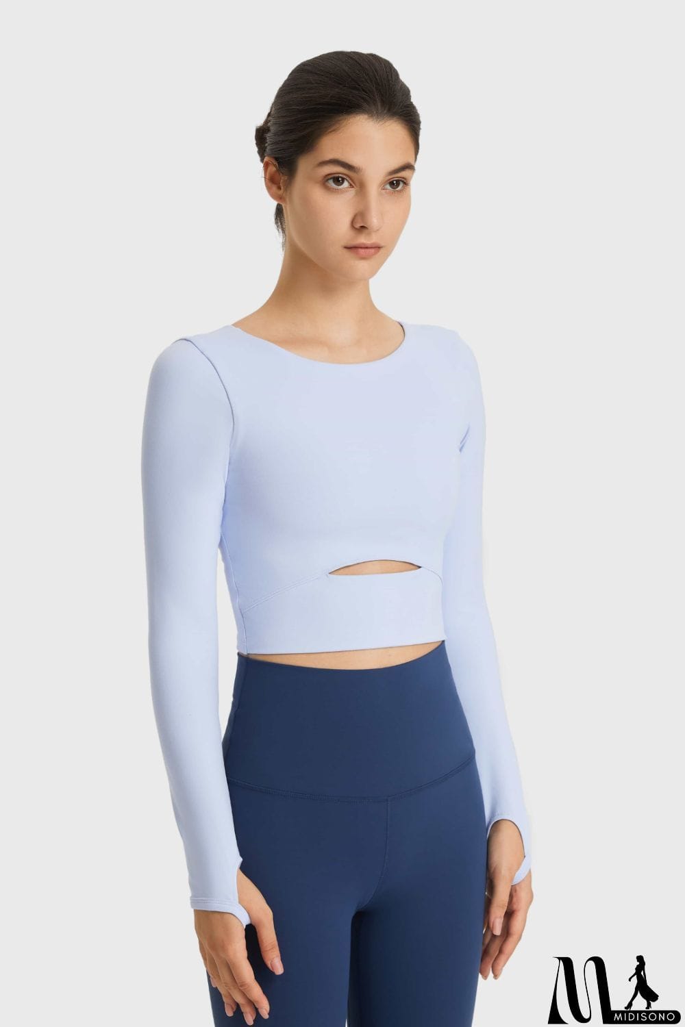 MidiSono - Cutout Long Sleeve Cropped Sports Top