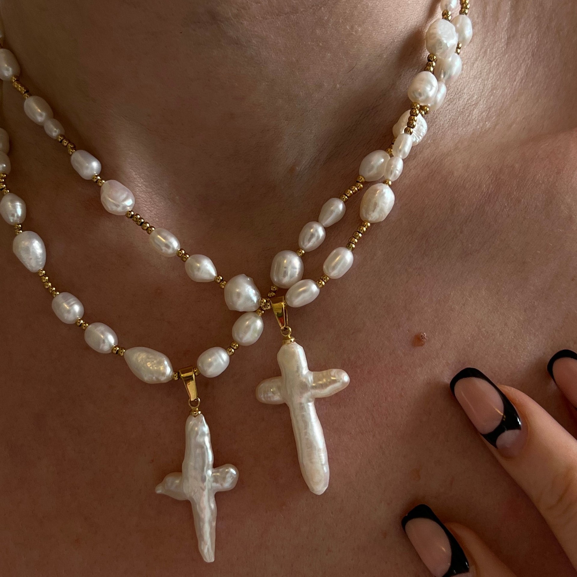 Women's Pearl Cross Shell Pendant Necklace