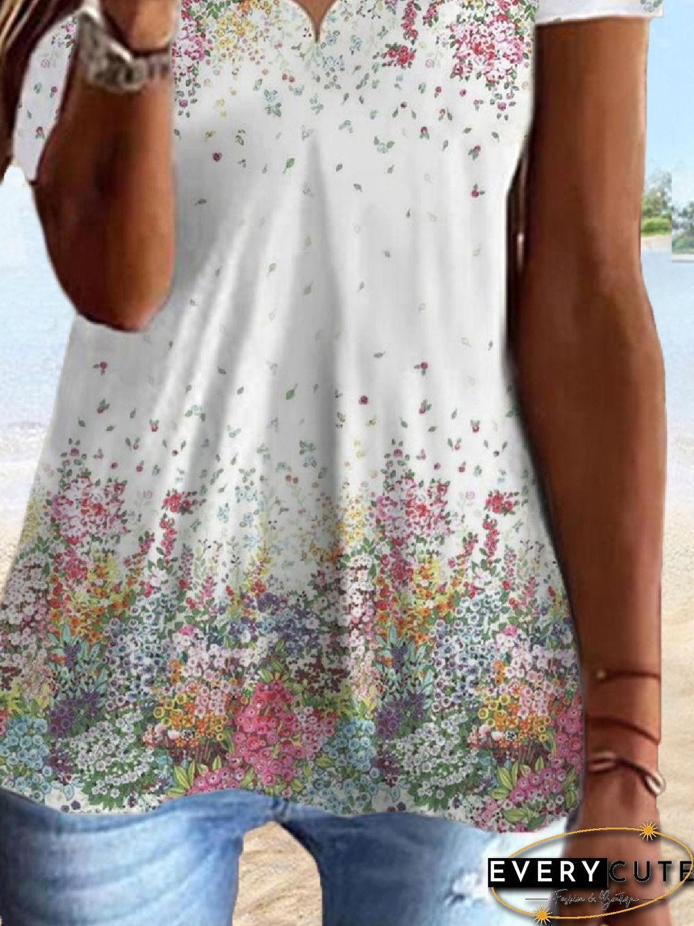 Casual V Neck Floral Short Sleeve T-Shirt