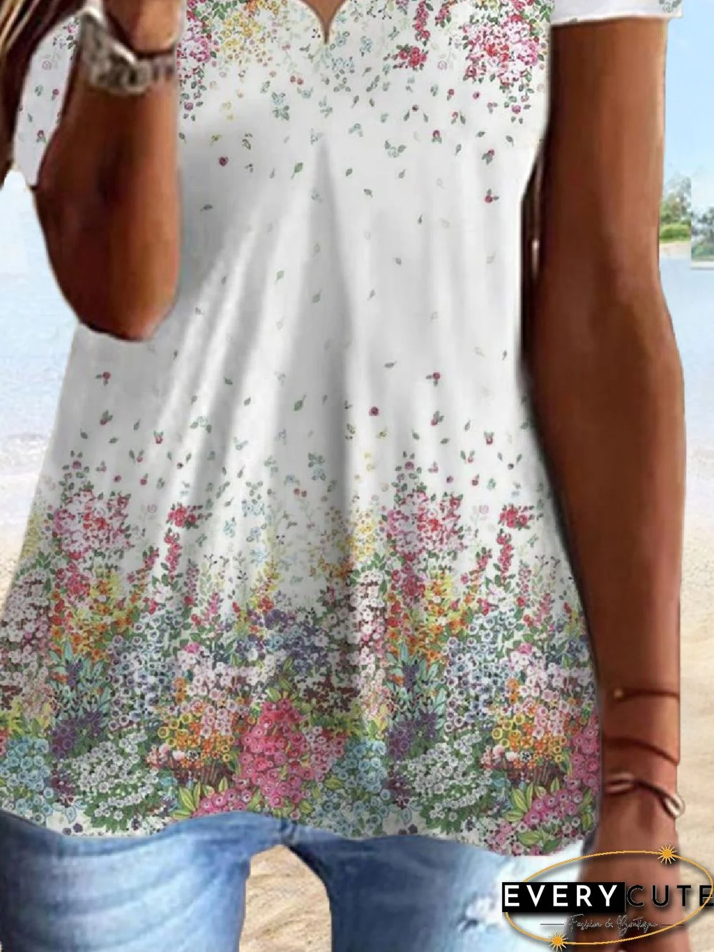 Casual V Neck Floral Short Sleeve T-Shirt