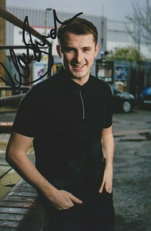 Max Bowden **HAND SIGNED** 6x4 Photo Poster painting ~ Eastenders Ben ~ AUTOGRAPHED