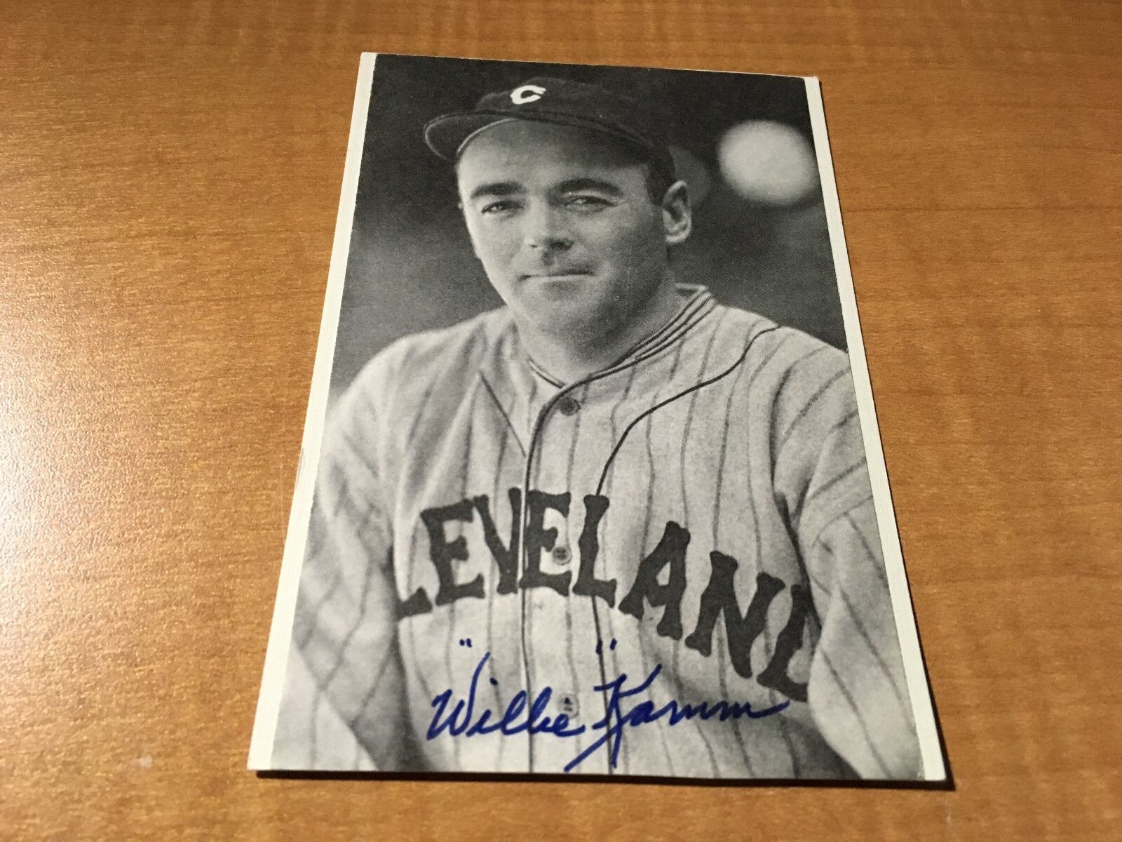 Willie Kamm Cleveland Indians Signed Small Photo Poster painting W/Our COA