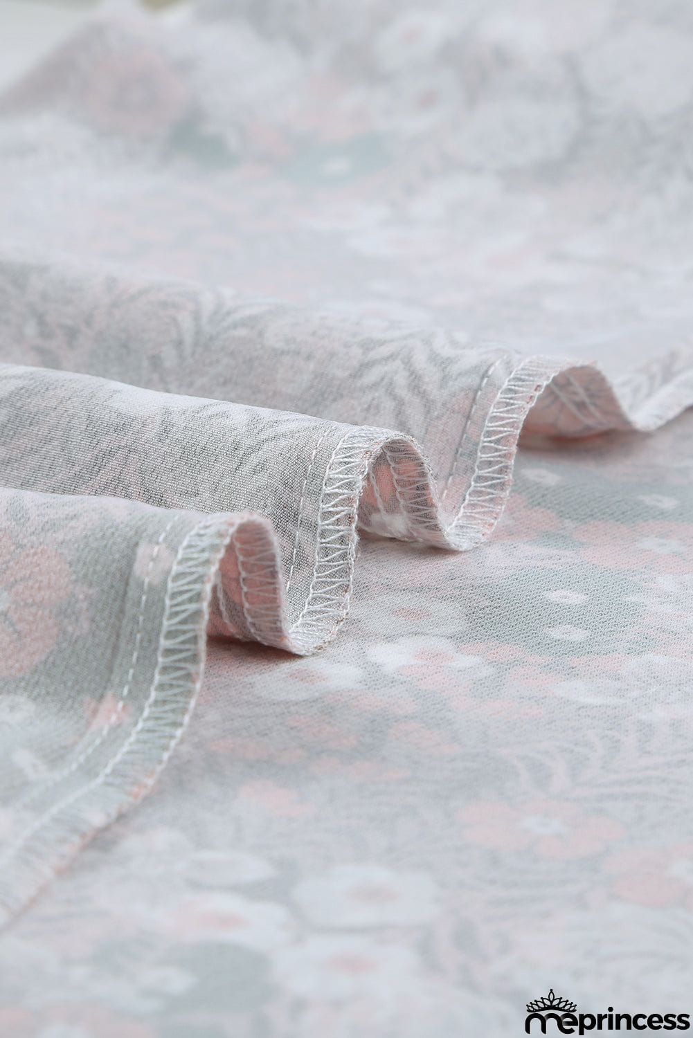 V-neck Short Sleeve Fashion Print Fantasy Fluttering Blouse