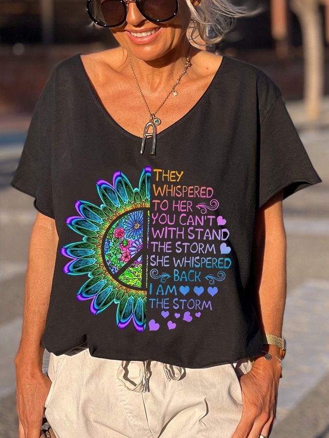 Hippie She whispered back I am the Storm Print T-Shirt