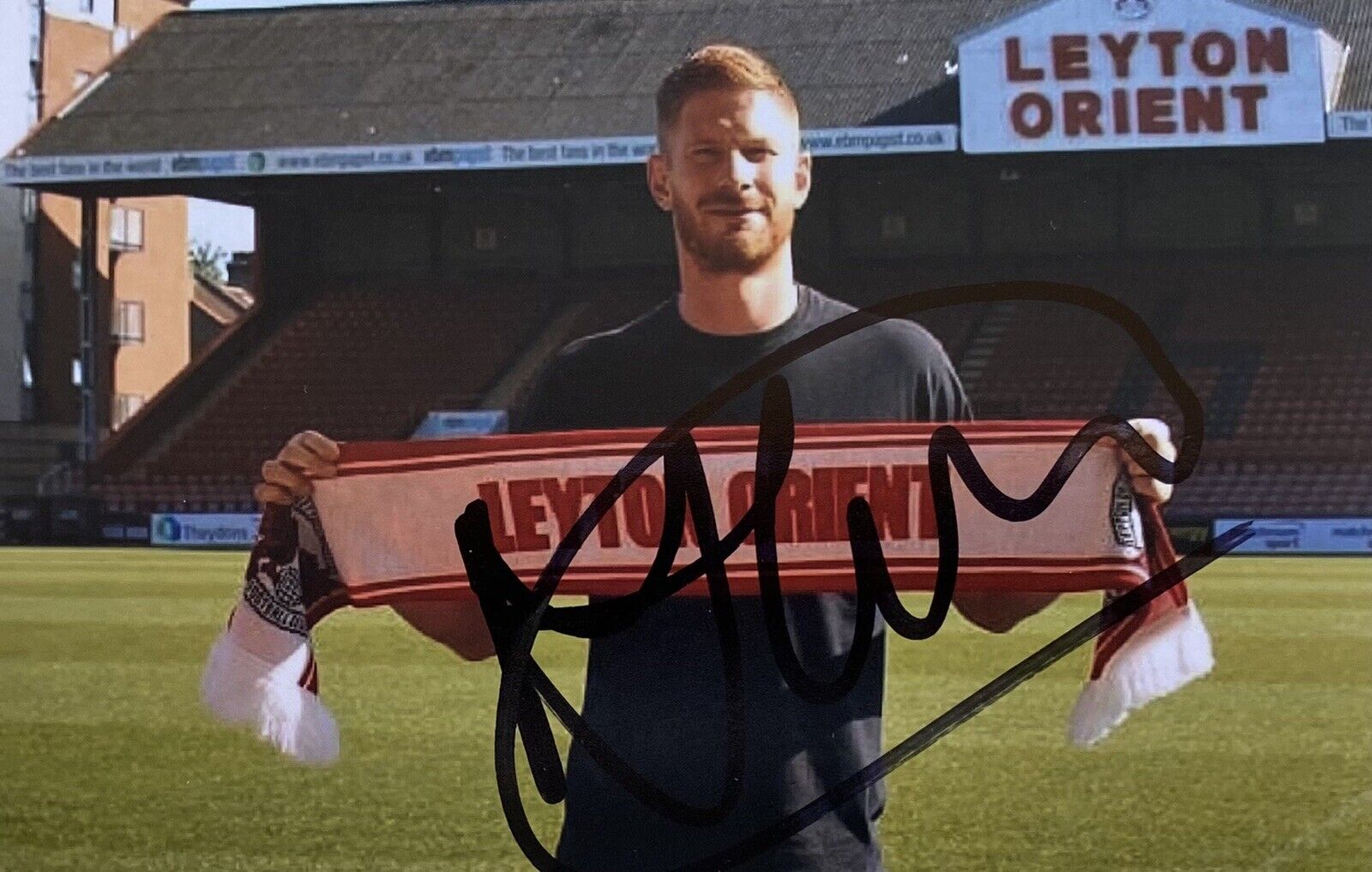 Matt Harrold Genuine Hand Signed Leyton Orient 6X4 Photo Poster painting