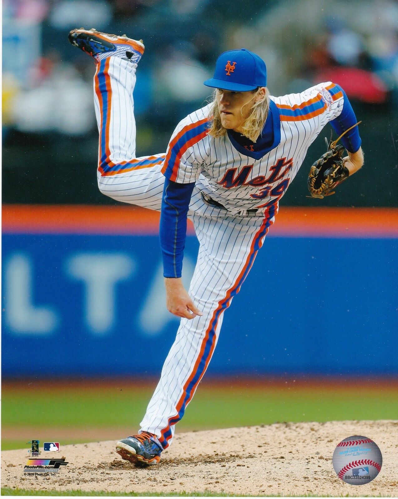 NOAH SYNDERGAARD NEW YORK METS Photo Poster paintingFILE LICENSED ACTION 8x10 Photo Poster painting