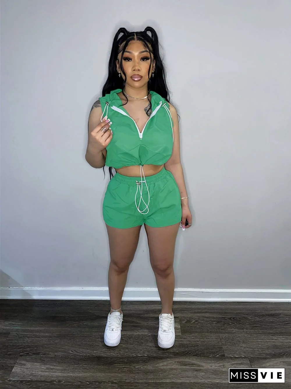 Sleeveless Hooded Pullover Crop Top+Shorts Tracksuit