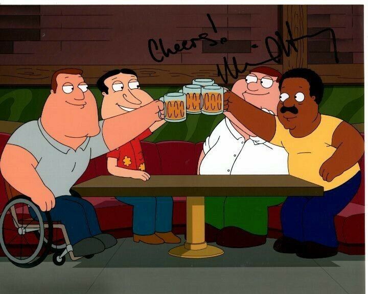 MIKE HENRY Signed Autographed CLEVELAND BROWN FAMILY GUY Photo Poster painting GREAT CONTENT!