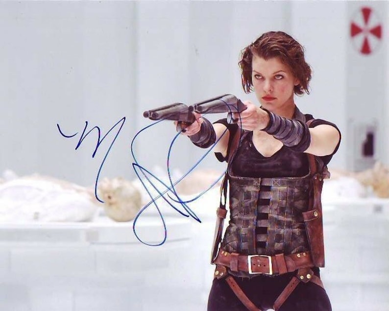 Milla jovovich signed autographed resident evil alice Photo Poster painting