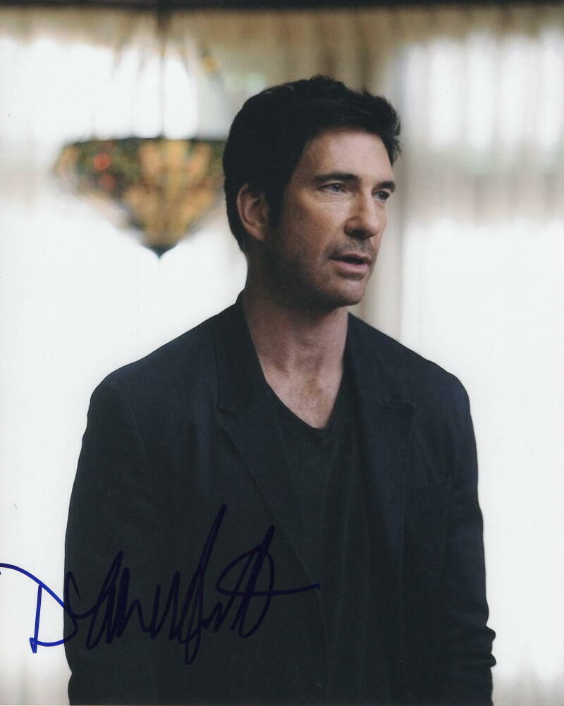DYLAN MCDERMOTT SIGNED AUTOGRAPH 8X10 Photo Poster painting - PRIVATE PRACTICE, AHS STUD