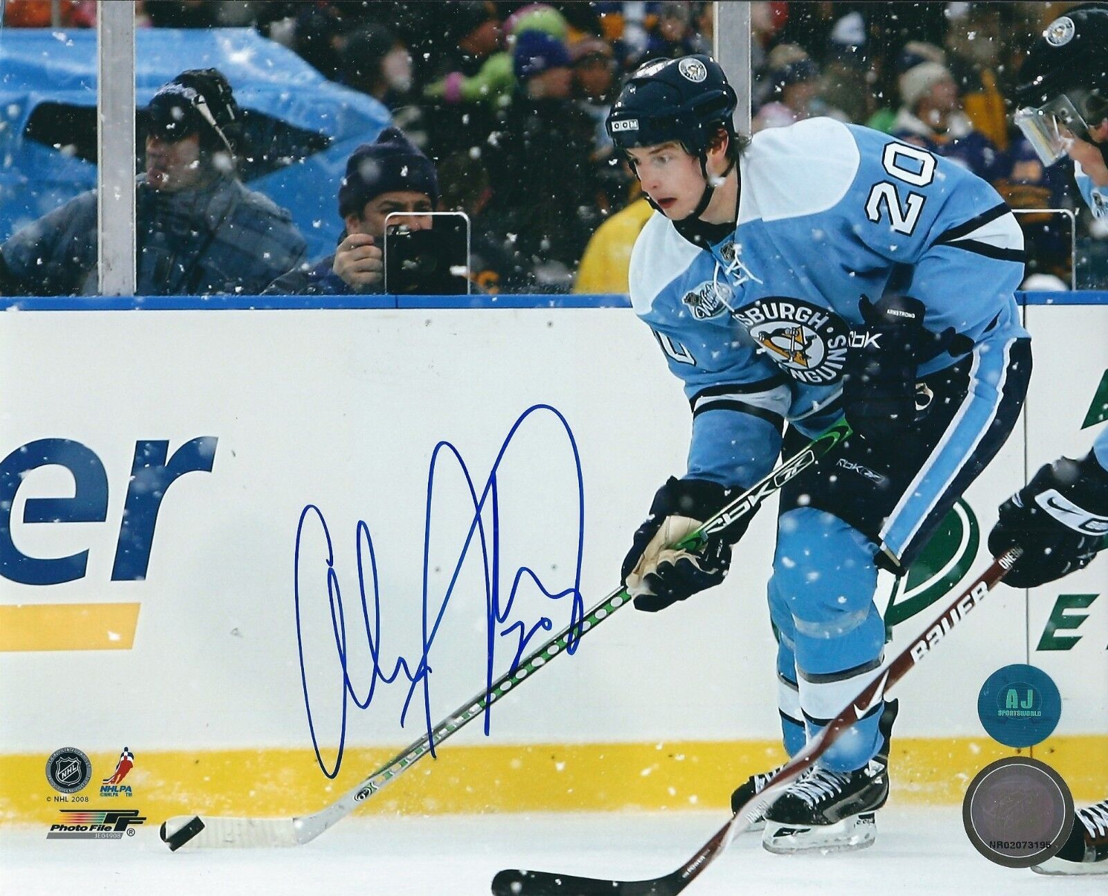 Signed 8x10 COLBY ARMSTRONG Pittsburgh Penguins Autographed Photo Poster painting - COA