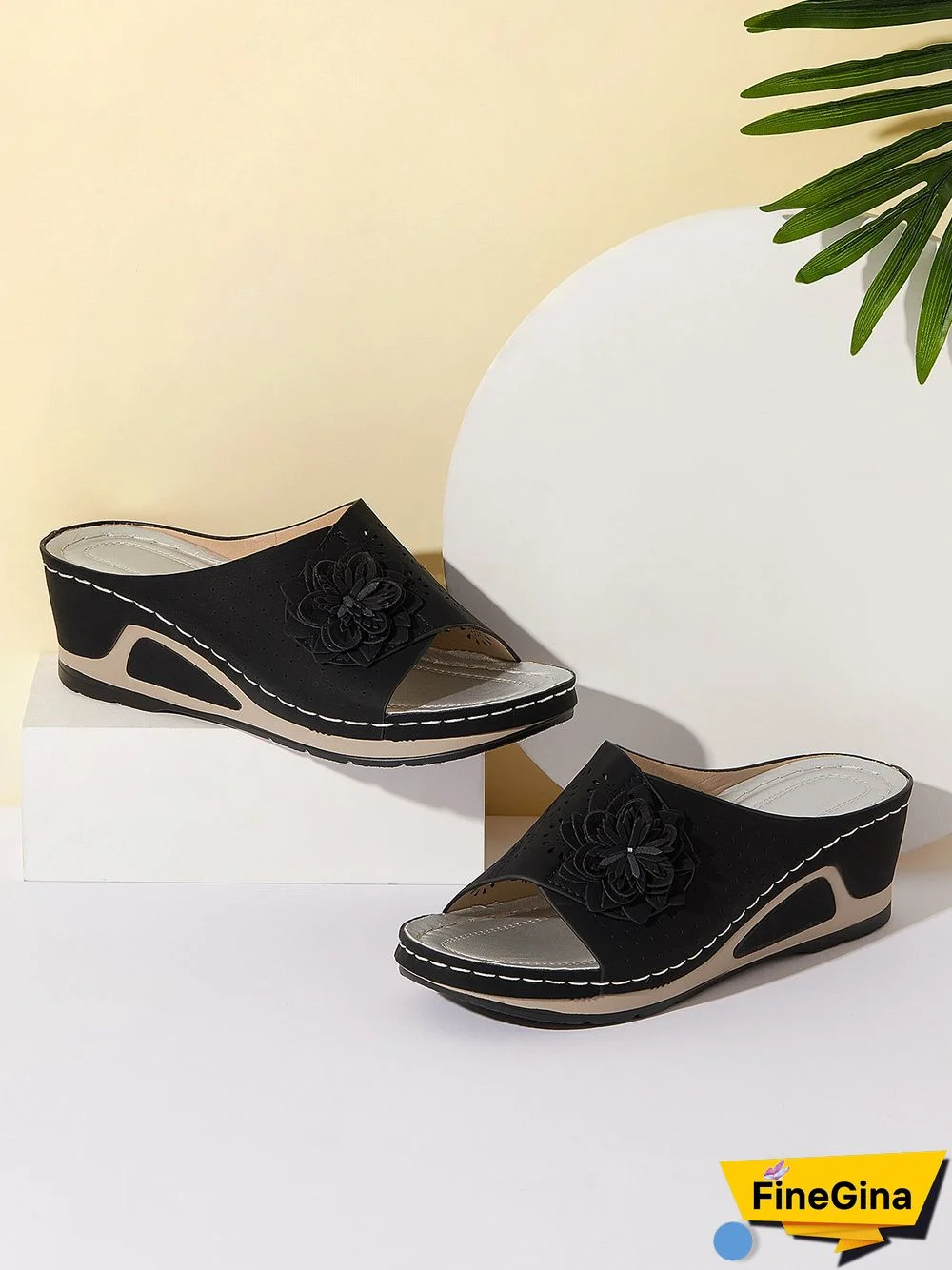3D Floral Cutout Upper Vintage Bohemian Wedge Slippers