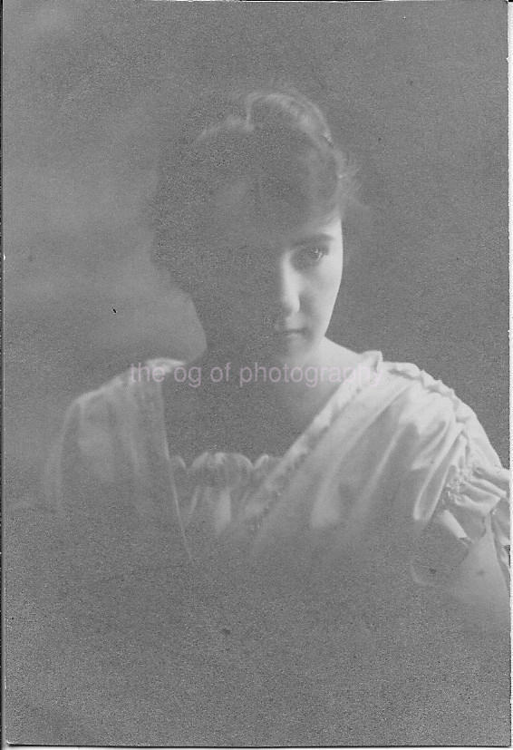 A GIRL FROM THE FADED PAST Found Photo Poster paintinggraph bw Original Portrait VINTAGE 14 1 S