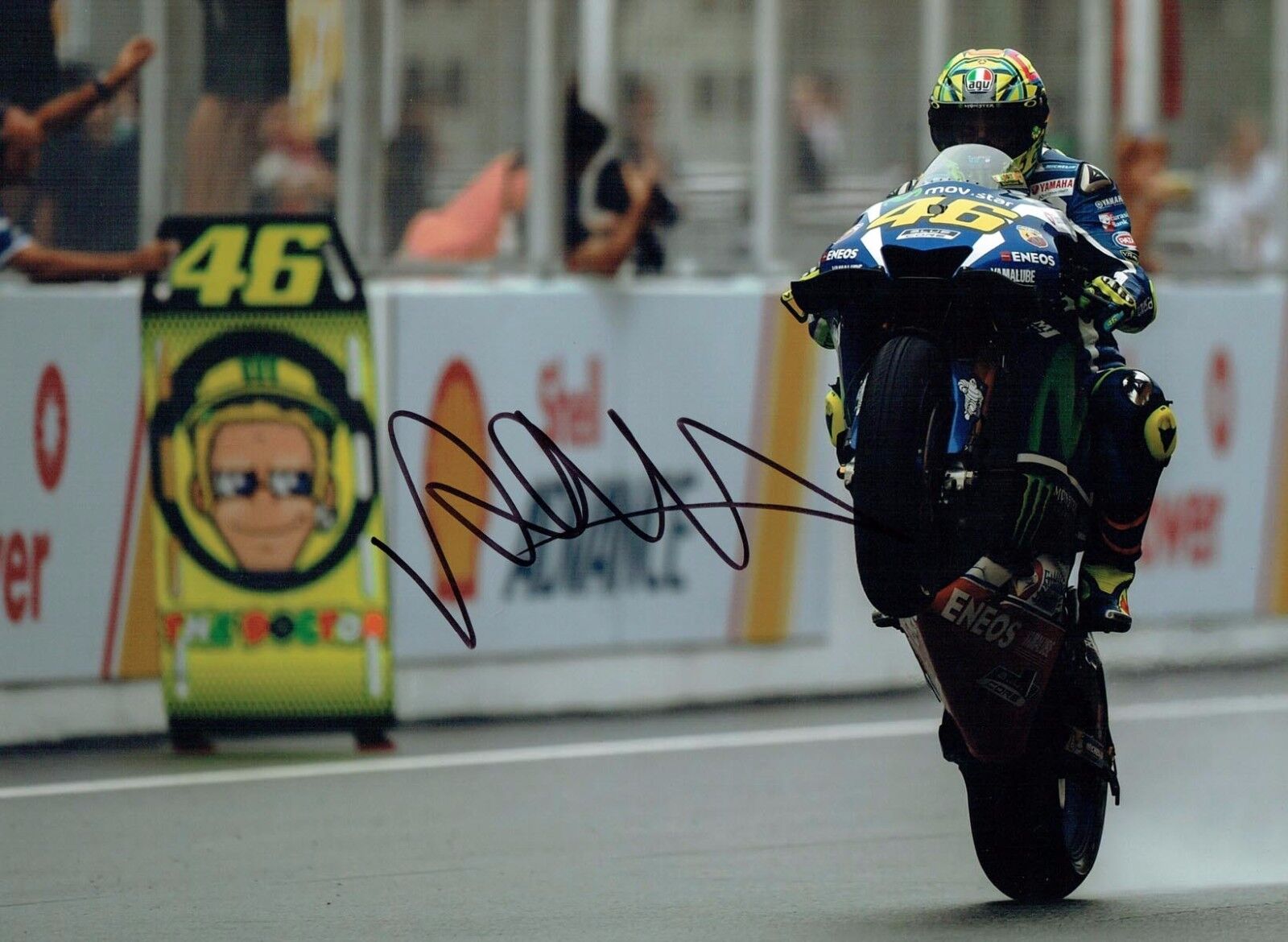 VALENTINO ROSSI Autograph 2017 SIGNED 16x12 Yamaha Photo Poster painting 3 AFTAL COA The Doctor