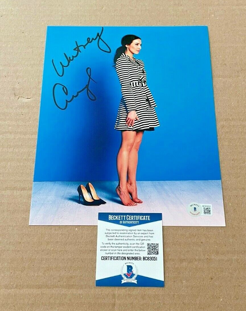 WHITNEY CUMMINGS SIGNED SEXY 8X10 Photo Poster painting BECKETT CERTIFIED BAS #3