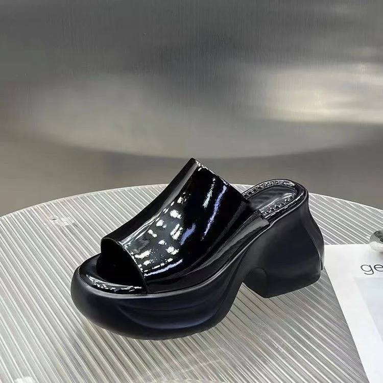 Yyvonne And Fish Mouth Slippers Women 2025 Summer New Patent Pine Cake Small Man Wearing A Word Cold Slippers Woman