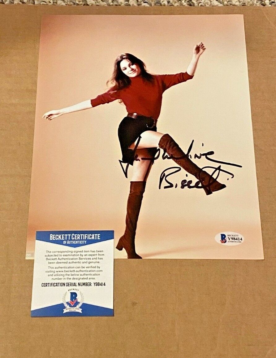 JACQUELINE BISSET SIGNED SEXY 8X10 Photo Poster painting BECKETT CERTIFIED #6