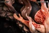 1/6 Scale Zeke Yeager Catching Eren Yeager's Head - Attack On Titan Resin Statue - POP.ART Studio