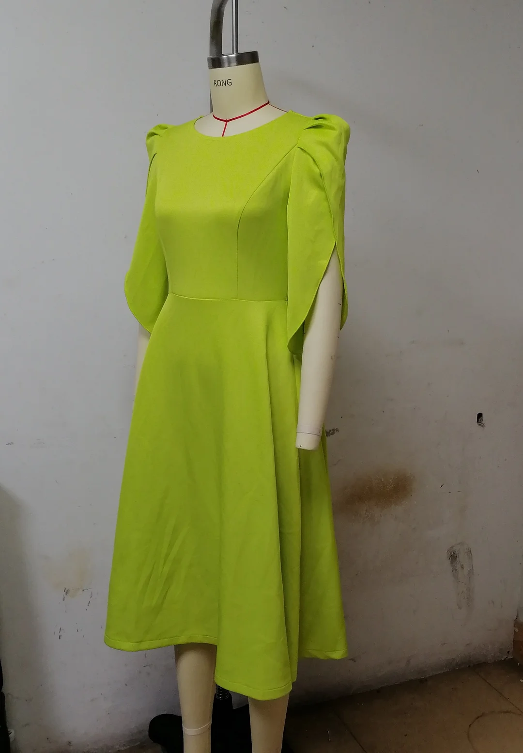 Ueong Women's New Autumn Style, Elegant And Fashionable Banquet Dress, Large Skirt, Yellow-Green Dress